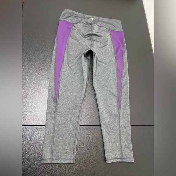 Gaiam gray capri with purple side lines - Picture 4 of 5